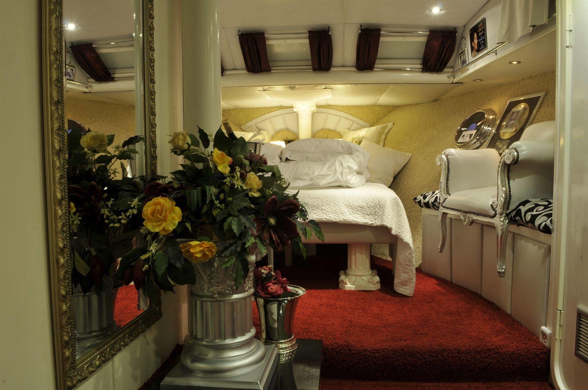 Maria Callas Yachthotel Rotterdam Exterior foto